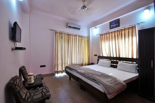 Room Room